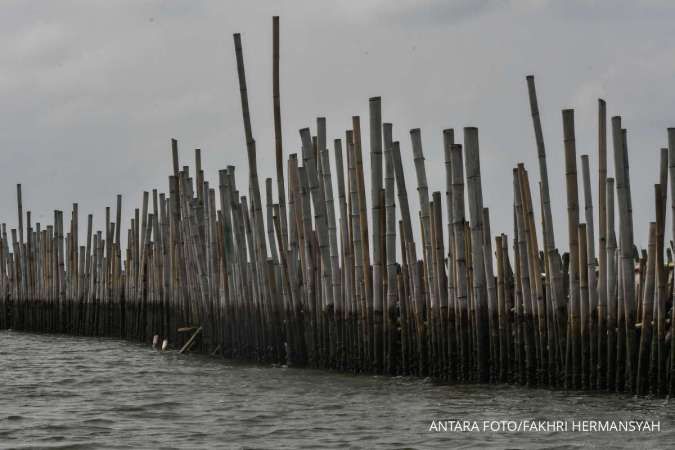 Usai Bongkar Pagar Laut Bekasi, PT TRPN Bangun Puluhan Kios UMKM Buat Warga