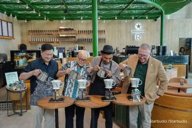 Ada yang Baru di Starbucks, Minuman Berprotein hingga Football Bearista Cup