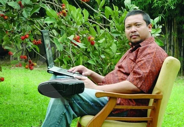 Menjinakkan harga BBM agar tak sampai Rp 25.000