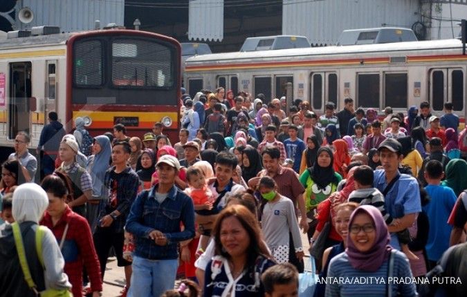 Demo 4 November, penumpang bejubel di Jatinegara