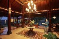 Rayakan Waisak di Penginapan Rekomendasi Airbnb Berikut