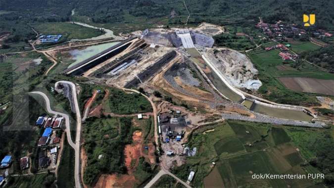 Proyek bendungan Jokowi ini sudah terbangun 92%, bisa pasok air 300 liter per detik