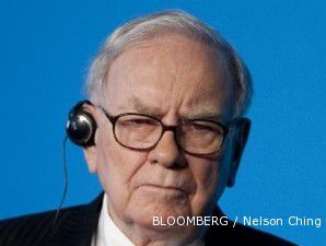 Profit Warren Buffett amblas 24% akibat derivatif