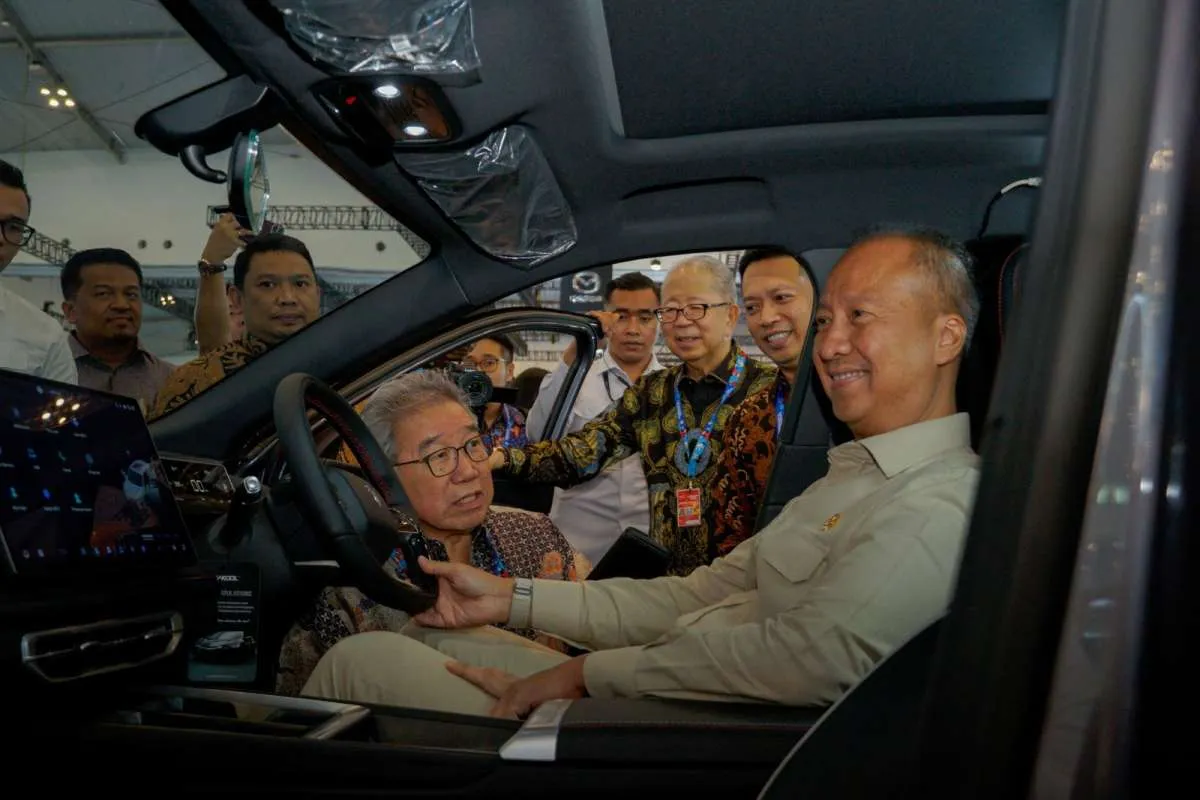 Menperin Apresiasi GAIKINDO Terima Tantangan Presiden untuk Produksi Mobil Indonesia