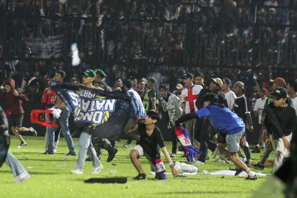 Memilukan, Tragedi Stadion Kanjuruhan Malang: 127 Orang Meninggal, 180 Dirawat di RS
