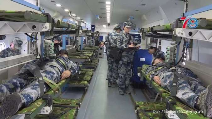 Tampak dalam pesawat medis Y-9