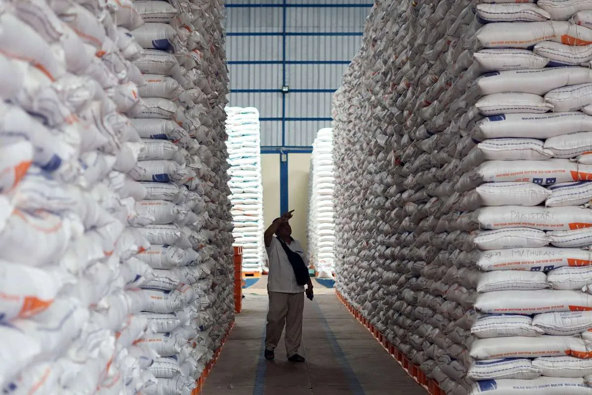 Bantah Ada 300 Ribu Ton Beras Rusak, Dirut Bulog: Kondisinya Baik