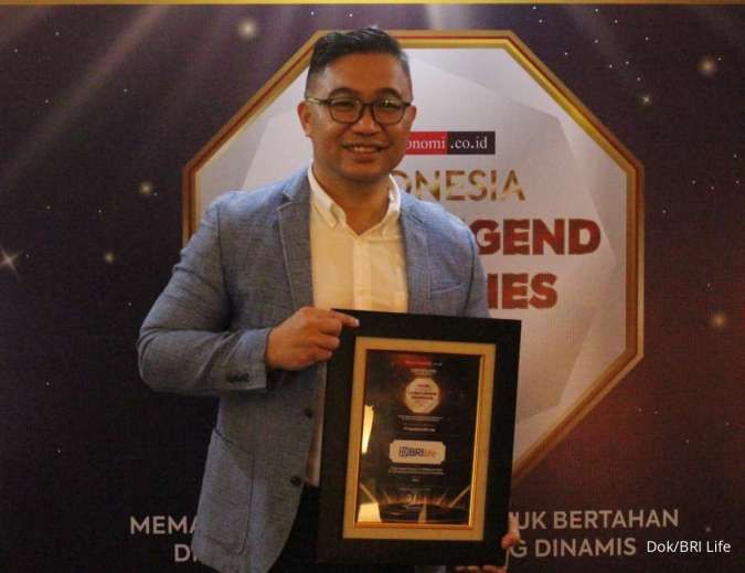 Berkarya Lebih dari 35 tahun, BRI Life Raih Penghargaan Living Legend Company 