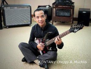 Gonthor Ryantori Aziz: Rindu ngeband di kantor