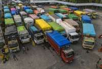 Pebisnis Truk Stop Operasi Lebih Awal Jelang Lebaran, Begini Dampaknya ke Peritel Mal