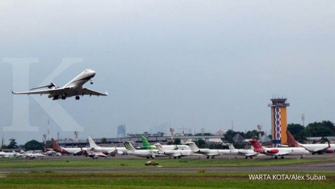 Jakarta airport runway damage affects haj flight