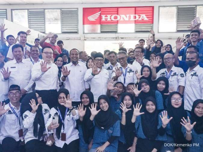 Program SMK Go Global Kemenko PM Bidik Penyaluran 500.000 Pekerja ke Luar Negeri