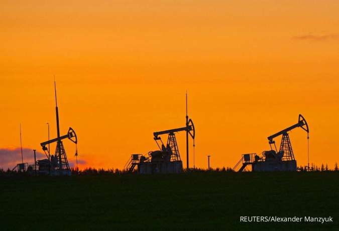 Harga Minyak Stabil Usai Jatuh 4%, Pasar Cermati Risiko Oversupply dan Sanksi Baru AS