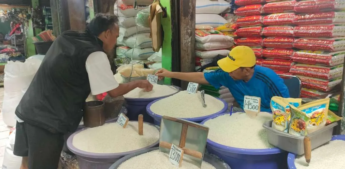 BPS: Harga Beras Sudah Berangsur Turun pada April 2024