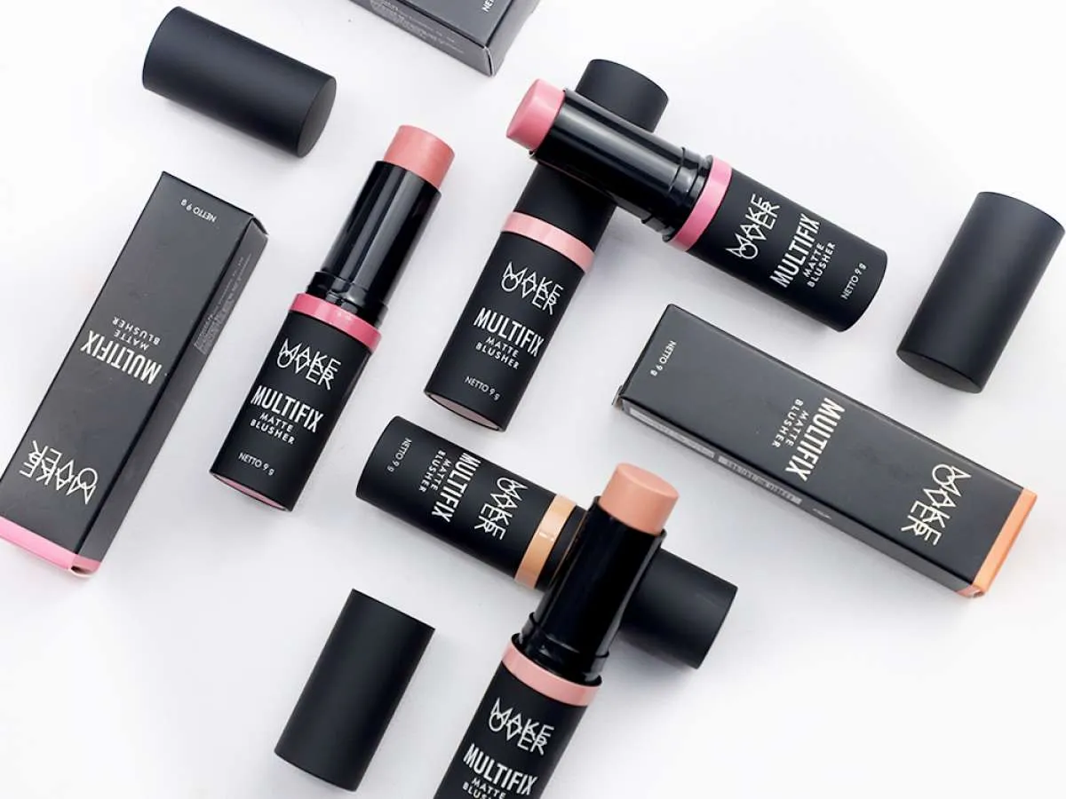 5 Brand Make Up Terbaik Indonesia Wajib Anda Punya Kualitas Mendunia!