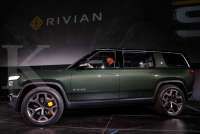 Produsen Mobil Listrik Rivian PHK 6% Pekerja di Tengah Perang Harga
