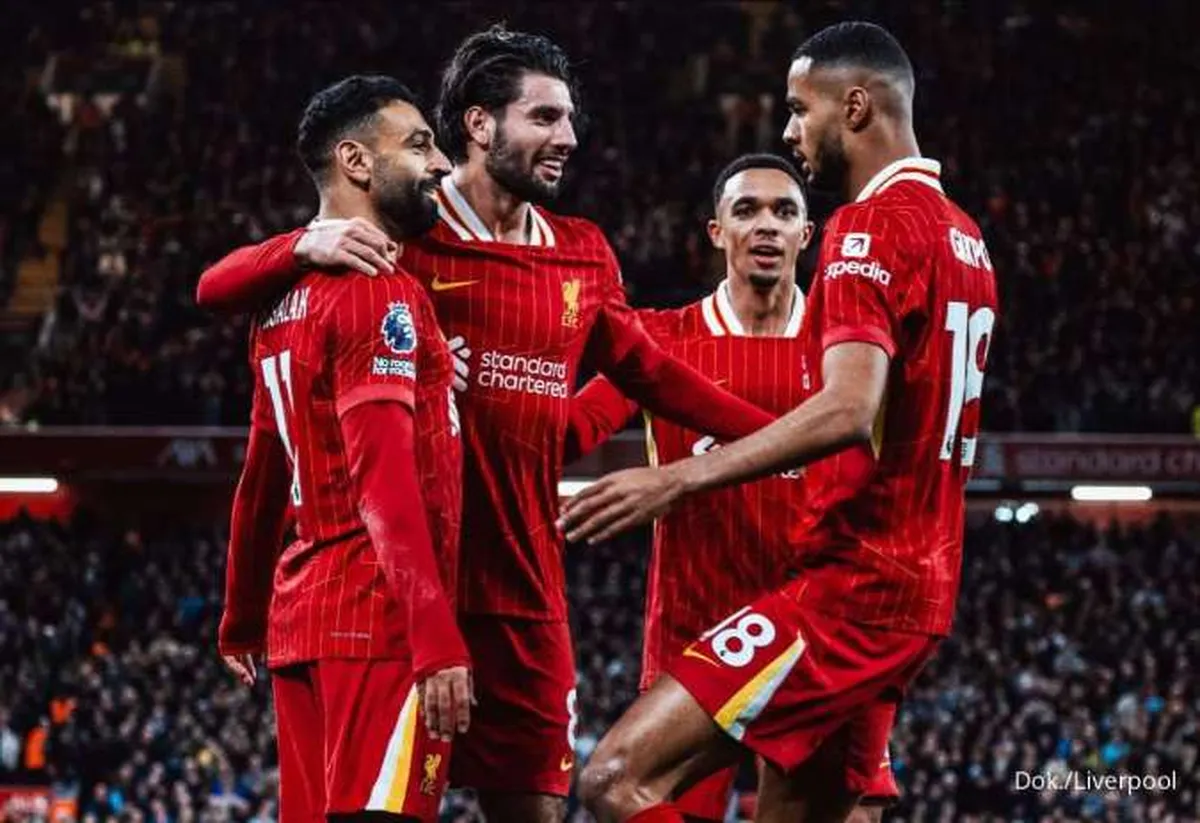 Liverpool Semakin Perkasa di Puncak Klasemen Liga Inggris