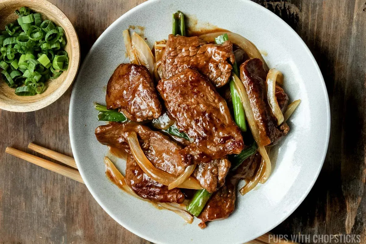 Tumis Daging Sapi Bawang Bombay