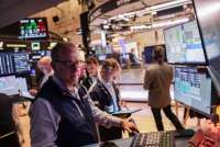 Wall Street Stocks Close Higher, Dollar Bounces Back Amid Tariff Talks, Economic Data