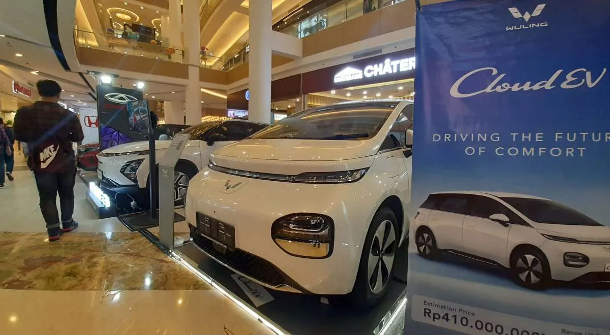 Pasar Lesu, Target Penjualan Mobil Nasional Sulit Dicapai