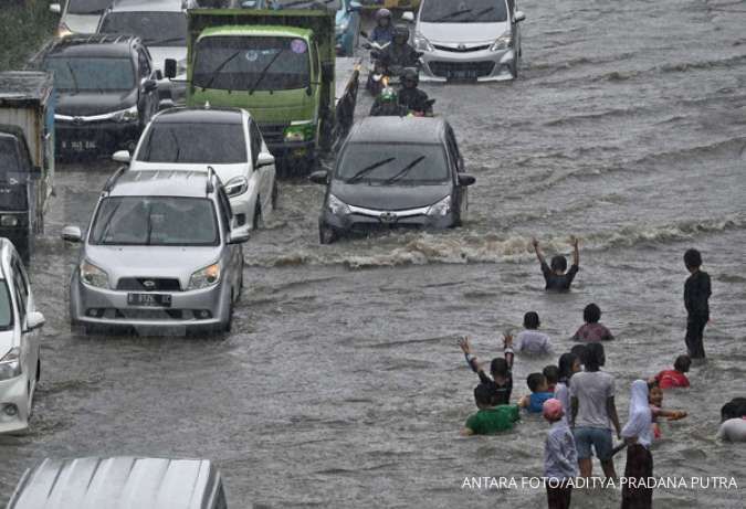 Hujan mengguyur Jakarta sejak pagi ini, berikut titik-titik yang mengalami banjir