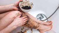 Body Scrub dengan Buliran Lembut: Formula Scarlett Bikin Kulit Auto Glowing