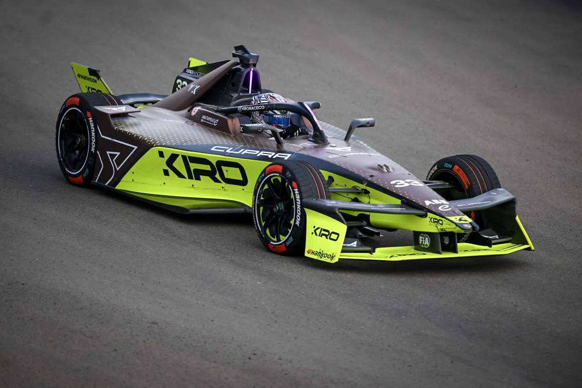Dan Ticktum Raih Kemenangan Perdana di Formula E Jakarta
