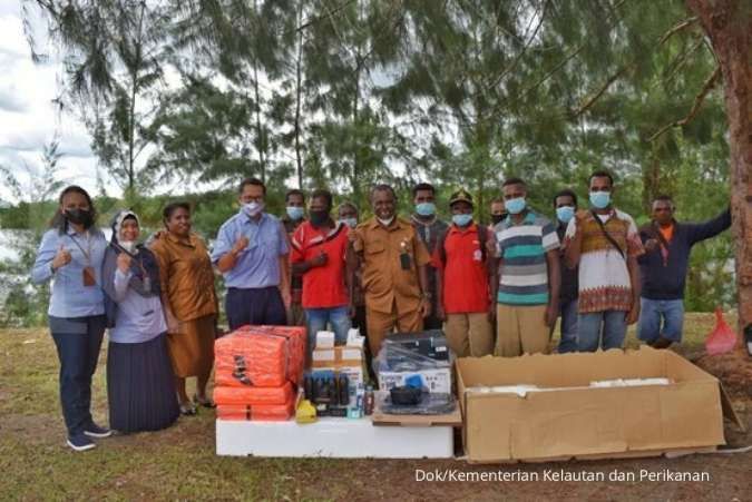 Dukung Papua Barat Jadi Provinsi Konservasi, KKP Bantu Longboat Hingga Kamera Underwater