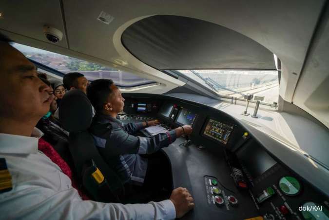 Masinis Indonesia Berhasil Operasikan Whoosh Dengan Kecepatan 350 km/jam