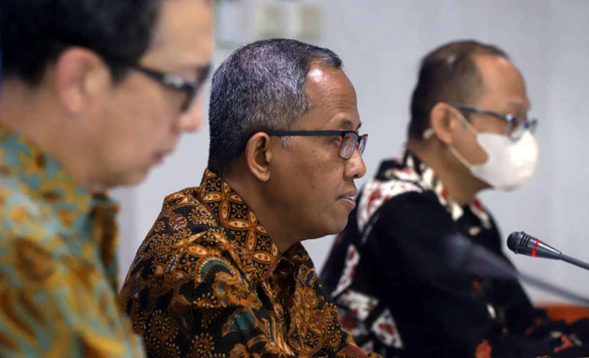 Waktu Mepet, Bank Kecil Banting Harga Saham