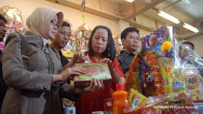 Takut gratifikasi bisnis parsel sepi peminat.