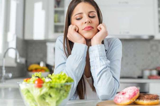 8 Cara Mengatasi Badan Lemas dan Kurang Fit, Cek Pola Tidur dan Makan