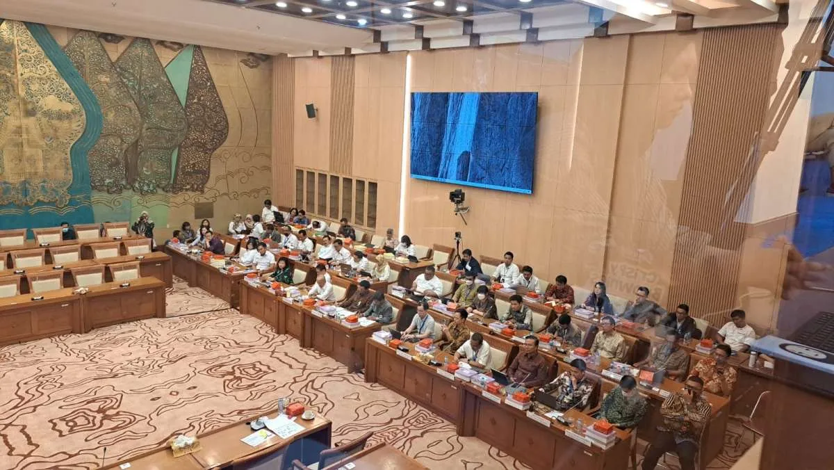 Perjalanan RUU Energi Baru dan Energi Terbarukan (RUU EBET) Masih Panjang