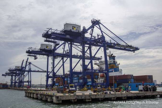 Surplus Neraca Dagang Menyusut