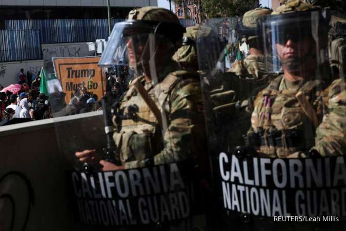 Trump vs California: Marinir Diterjunkan, Protes Imigrasi Meluas