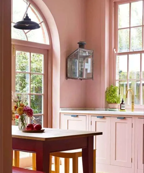Dapur bernuansa pink pastel