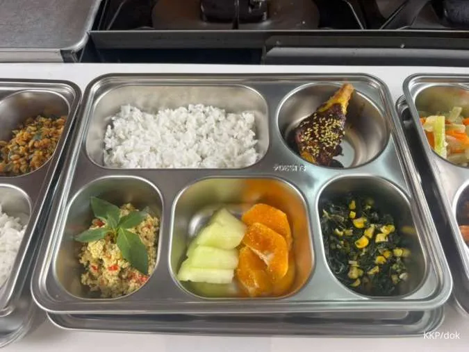 Indonesia's Free Meal Scheme to Reach 80 Million Recipients by April, Behind Target