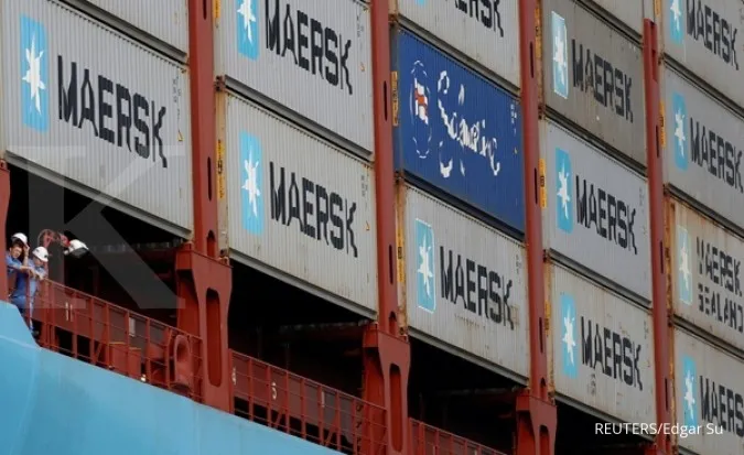 Maersk to Cut 10,000 Jobs, Sees Weaker FY Profit as Shipping Demand Wanes