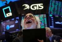 Wall Street Dibuka Menghijau Kamis (17/10), S&P 500 Cetak Rekor Tertinggi 