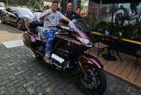 Honda Gold Wing Diserahkan ke Konsumen Honda Big Wing PT Wahana Makmur Sejati