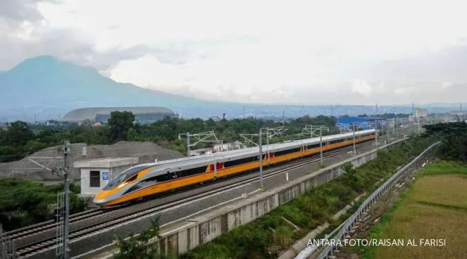 Indonesia Rail Company Gets $200 mln Capital Top Up for China-Backed Project