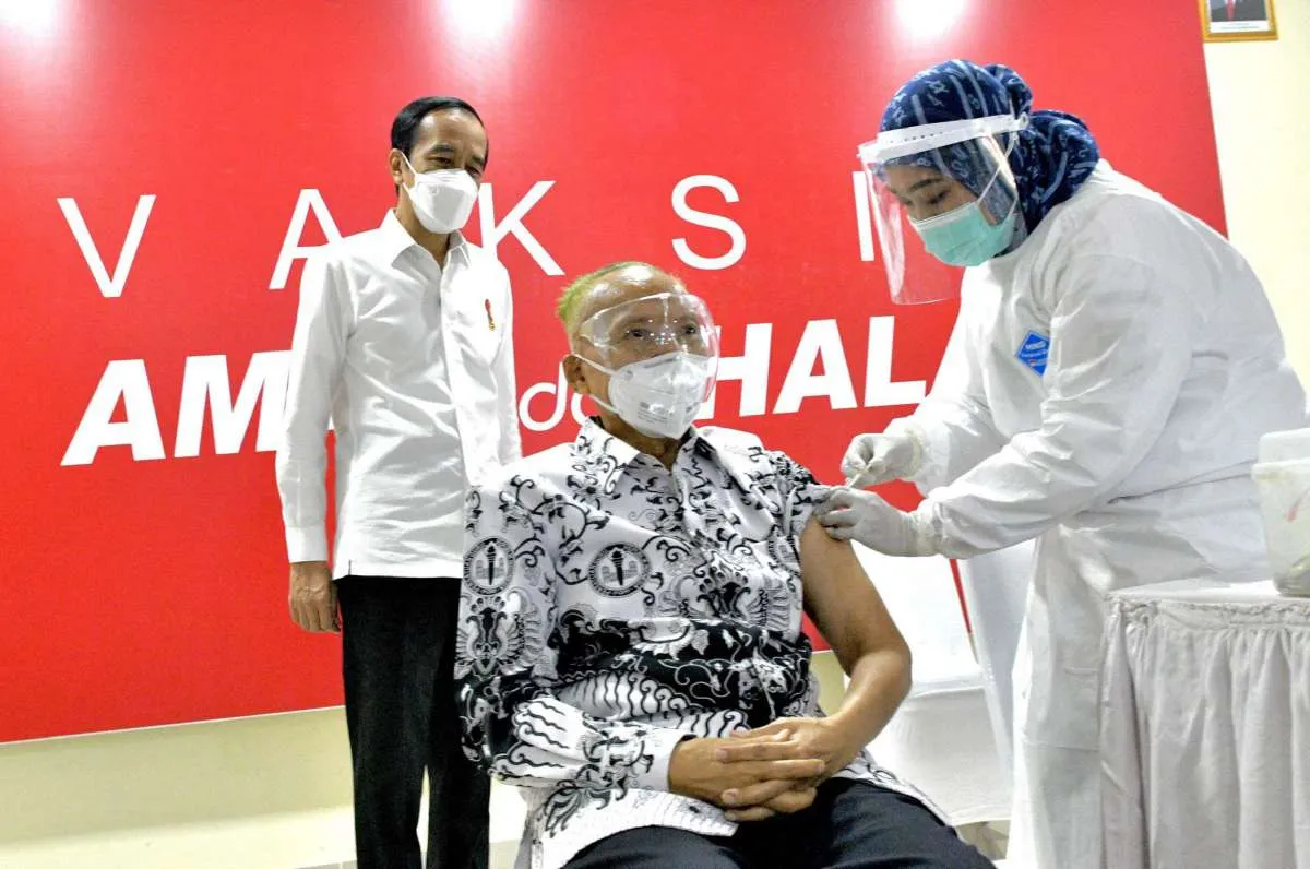 Hore, belajar tatap muka di sekolah akan dibuka Juli, setelah vaksinasi guru selesai