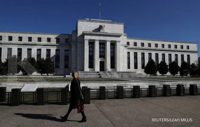 Fed's Powell, Others, Not Ready to Call Policy Peak