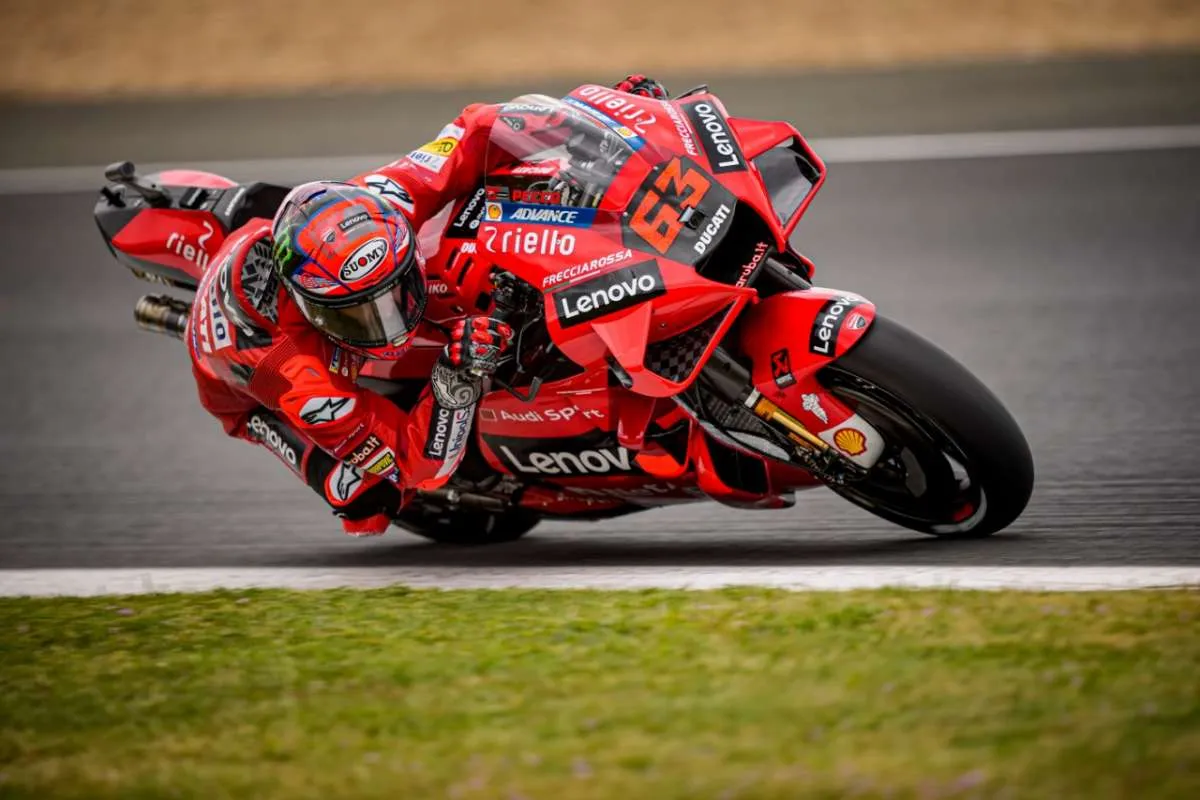 Pembalap Ducati Bagnaia Menangkan GP Valencia, Pertahankan Gelar Juara MotoGP 