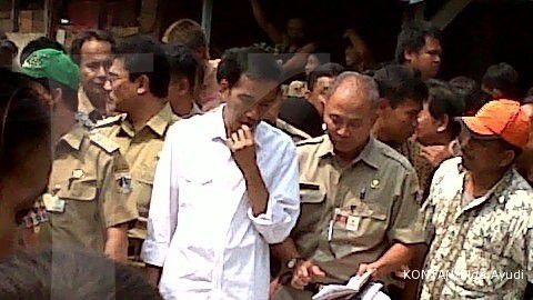 Jokowi belum tetapkan UMP 2013