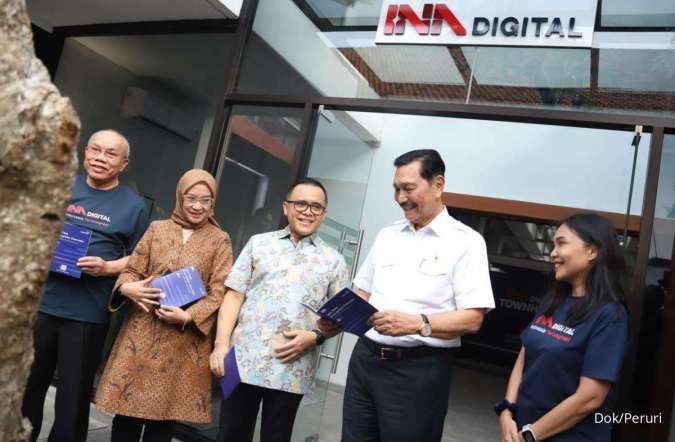 Luhut Pandjaitan Tinjau Area Kerja INA Digital, Tempat Berkumpulnya Talenta Digital