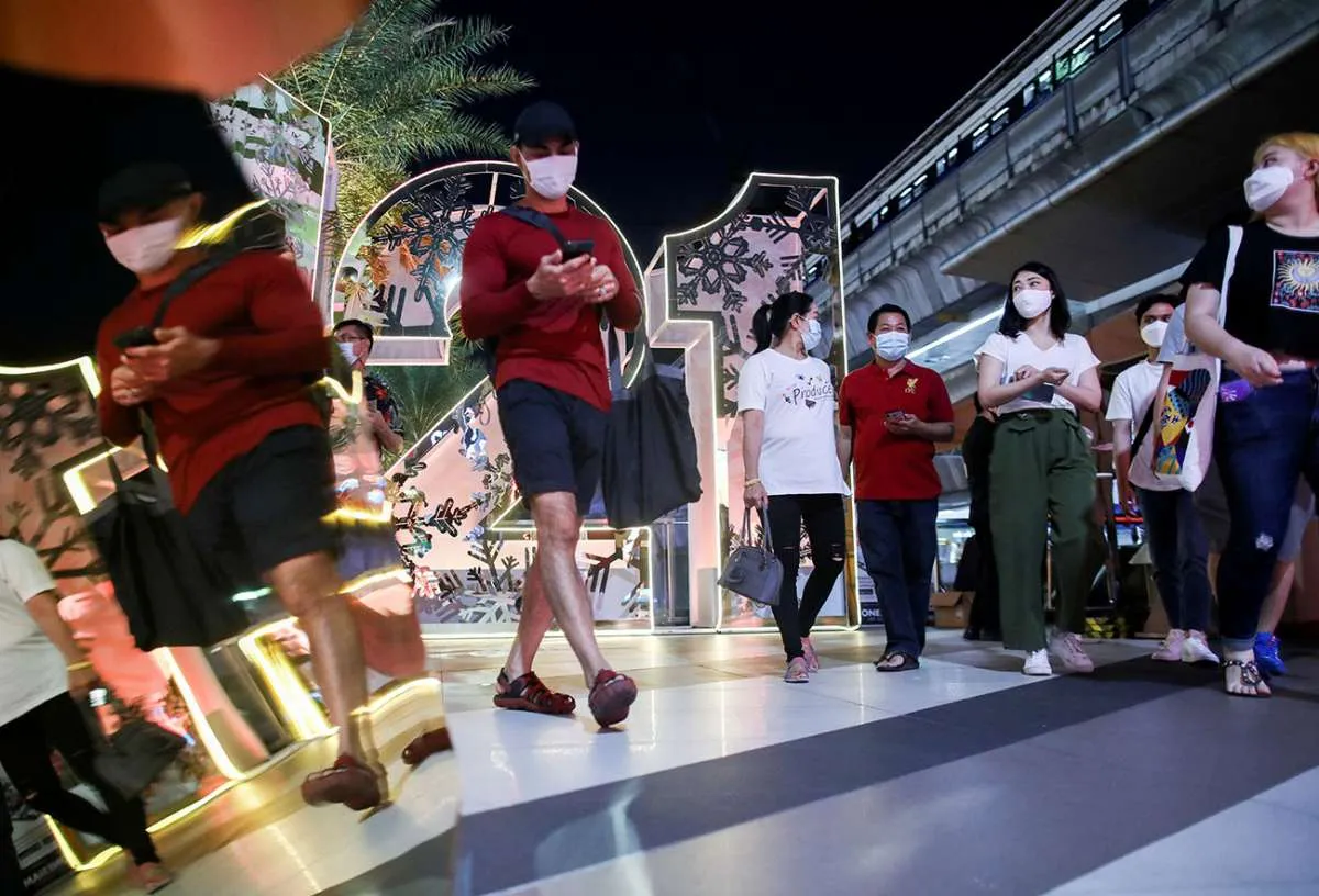 Terendah sejak Oktober, kasus virus corona global lanjutkan tren penurunan