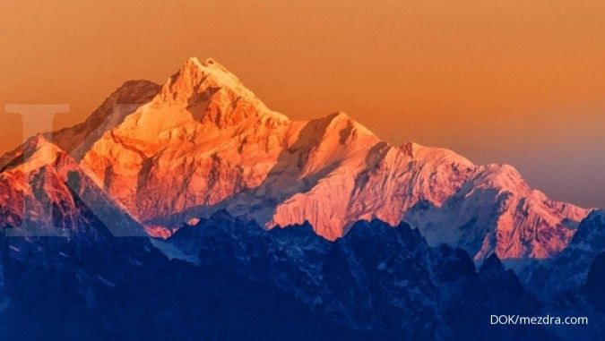 Ilmuwan Temukan Gunung Raksasa di Perut Bumi Ukurannya 100x Lebih Tinggi dari Everest