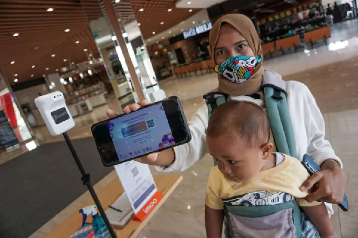 Pelaku perjalanan jarak jauh wajib punya sertifikat vaksin, ini cara downloadnya