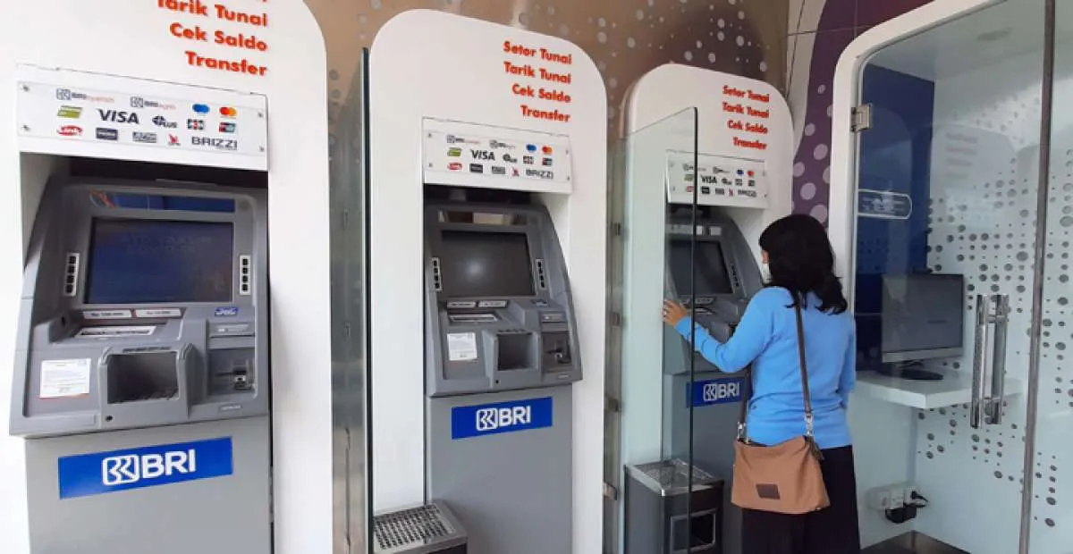Nasabah Wajib Cek Kurs Dollar-Rupiah di BRI Jelang Tengah Hari Ini, Selasa (18/7)